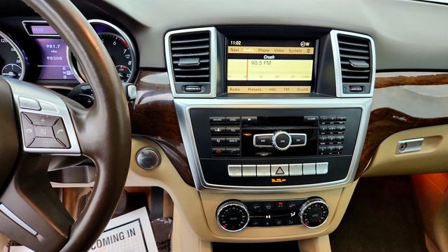 2012 Mercedes-Benz M-Class 2012 Mercedes-Benz ML 350 4MATIC w/ Premium 2 Package - 23080967 - 16
