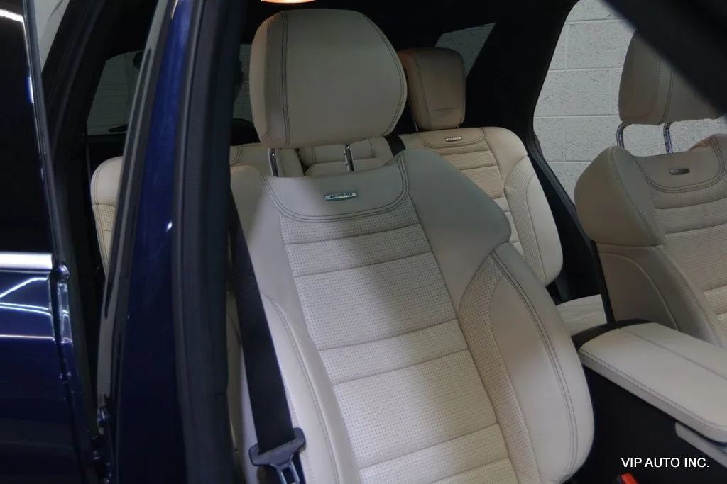 2012 Mercedes-Benz M-Class 4MATIC 4dr ML 63 AMG - 23062875 - 13