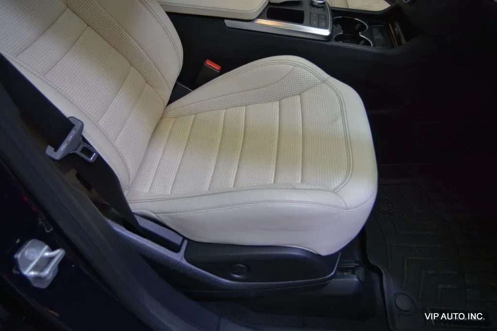 2012 Mercedes-Benz M-Class 4MATIC 4dr ML 63 AMG - 23062875 - 17