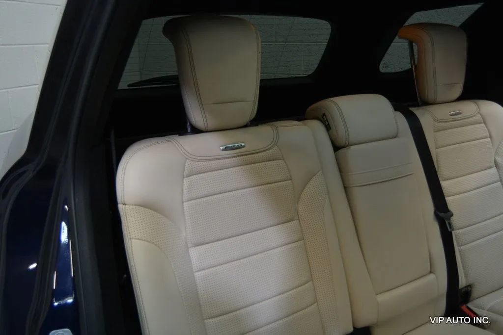 2012 Mercedes-Benz M-Class 4MATIC 4dr ML 63 AMG - 23062875 - 21