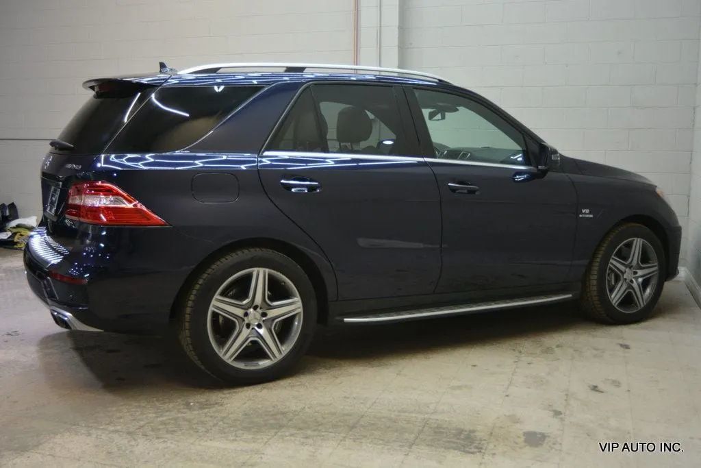 2012 Mercedes-Benz M-Class 4MATIC 4dr ML 63 AMG - 23062875 - 29