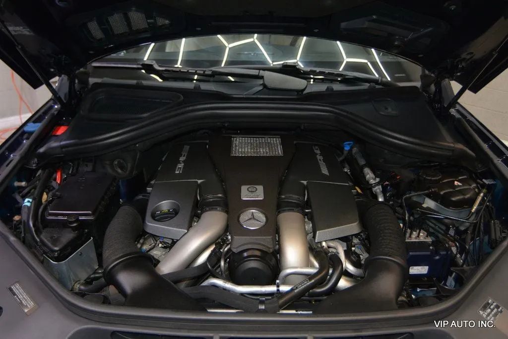 2012 Mercedes-Benz M-Class 4MATIC 4dr ML 63 AMG - 23062875 - 30