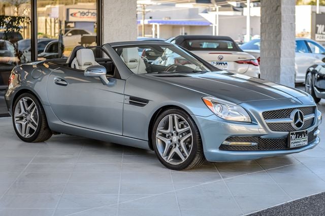 2012 Mercedes-Benz SLK SLK250 - RETRACTABLE HARD TOP CONVERTIBLE - SUPER CLEAN MUST SEE - 22994315 - 3