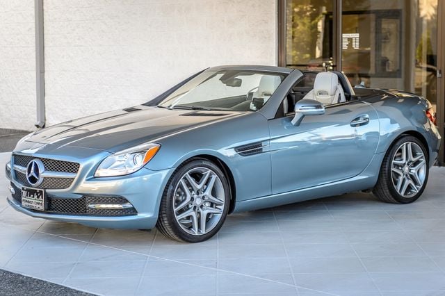 2012 Mercedes-Benz SLK SLK250 - RETRACTABLE HARD TOP CONVERTIBLE - SUPER CLEAN MUST SEE - 22994315 - 5