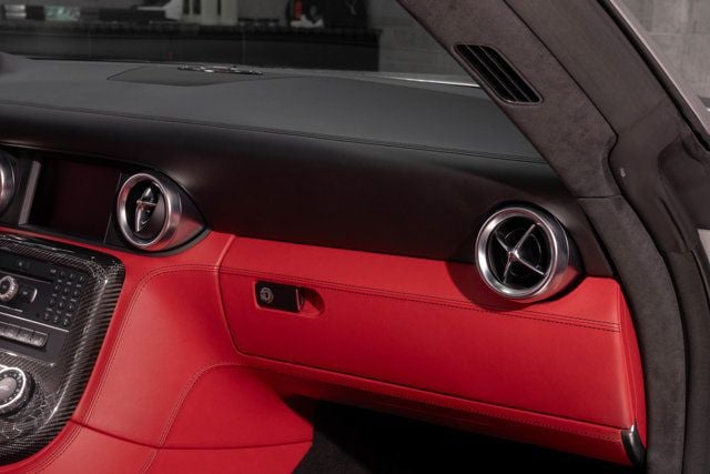 2012 Mercedes-Benz SLS AMG 2dr Roadster SLS AMG - 22850358 - 12