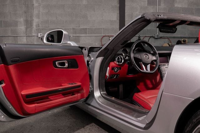 2012 Mercedes-Benz SLS AMG 2dr Roadster SLS AMG - 22850358 - 19