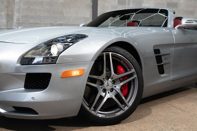2012 Mercedes-Benz SLS AMG 2dr Roadster SLS AMG - 22850358 - 31