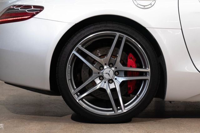 2012 Mercedes-Benz SLS AMG 2dr Roadster SLS AMG - 22850358 - 46