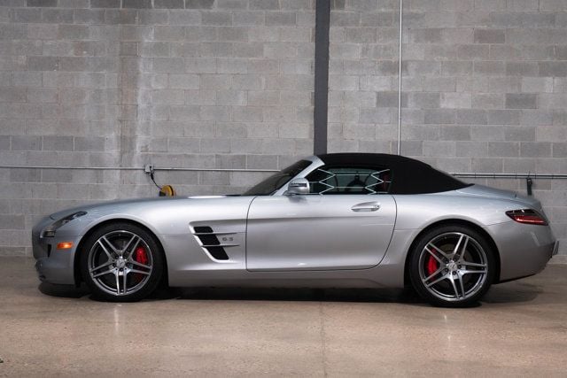 2012 Mercedes-Benz SLS AMG 2dr Roadster SLS AMG - 22850358 - 4