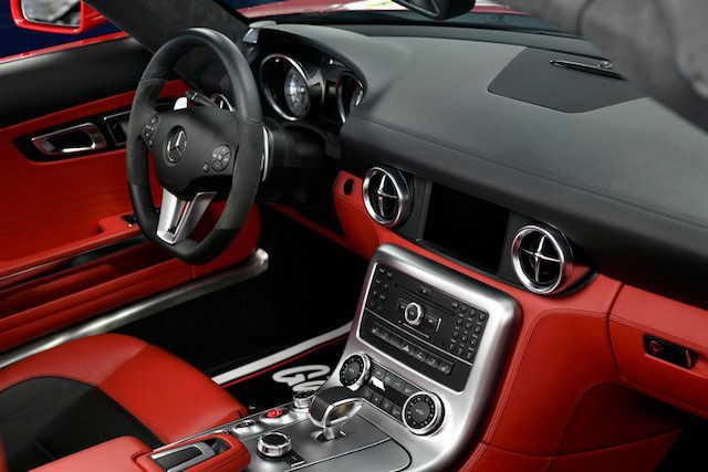 2012 Mercedes-Benz SLS AMG 2dr Roadster SLS AMG - 22240659 - 59