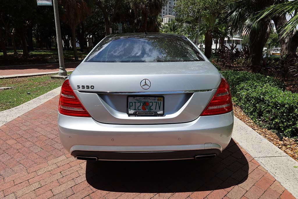 2012 Mercedes Benz S 550 photo 17