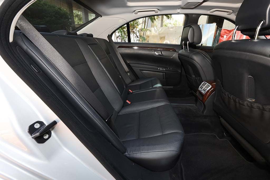 2012 Mercedes Benz S 550 photo 24