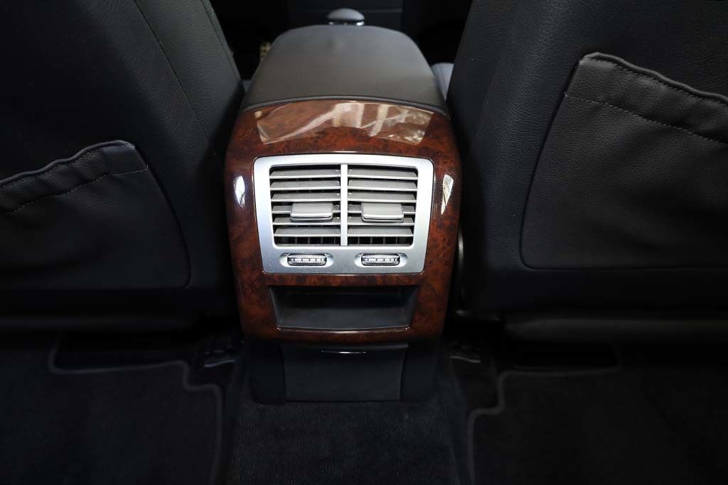 2012 Mercedes Benz S 550 photo 25