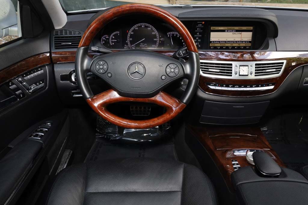 2012 Mercedes Benz S 550 photo 27