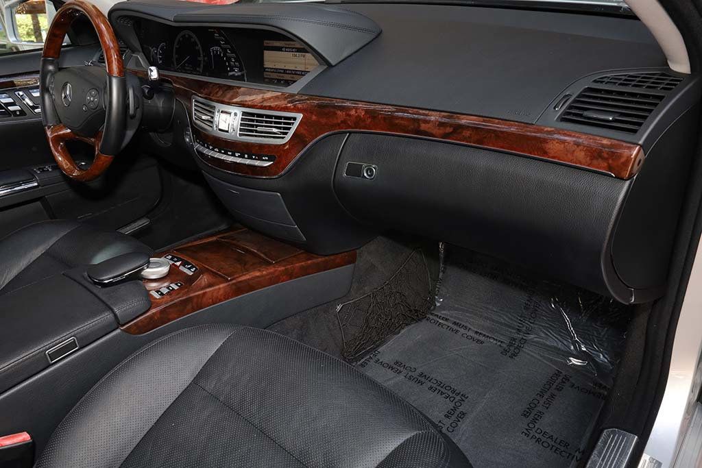 2012 Mercedes Benz S 550 photo 29