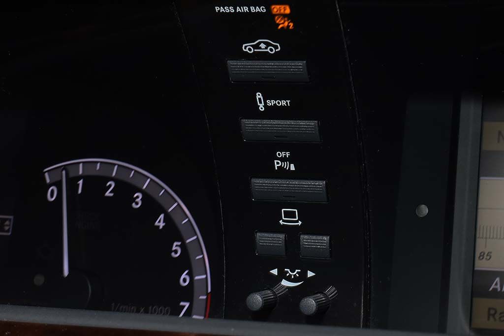 2012 Mercedes Benz S 550 photo 35