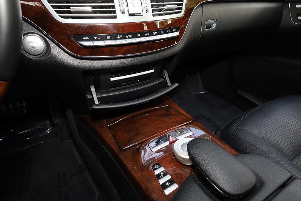 2012 Mercedes Benz S 550 photo 36