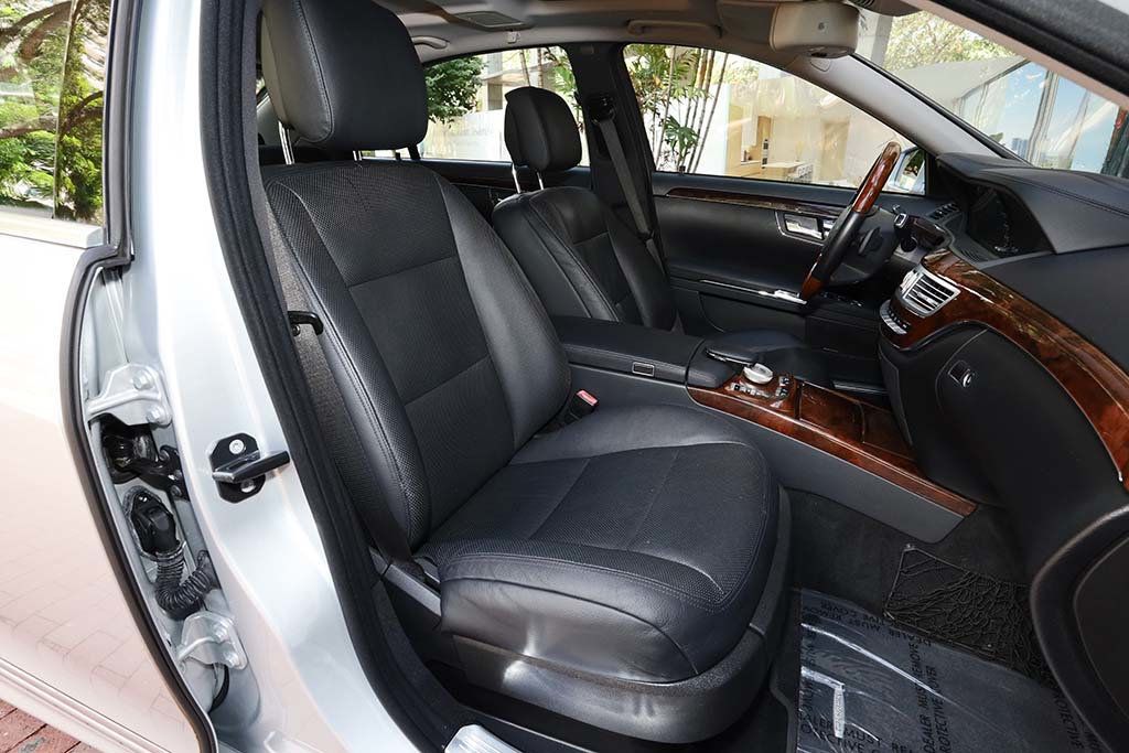 2012 Mercedes Benz S 550 photo 6