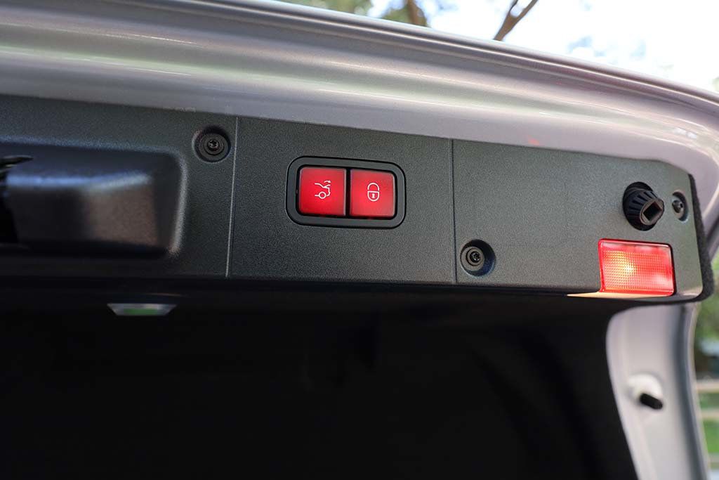 2012 Mercedes Benz S 550 photo 43