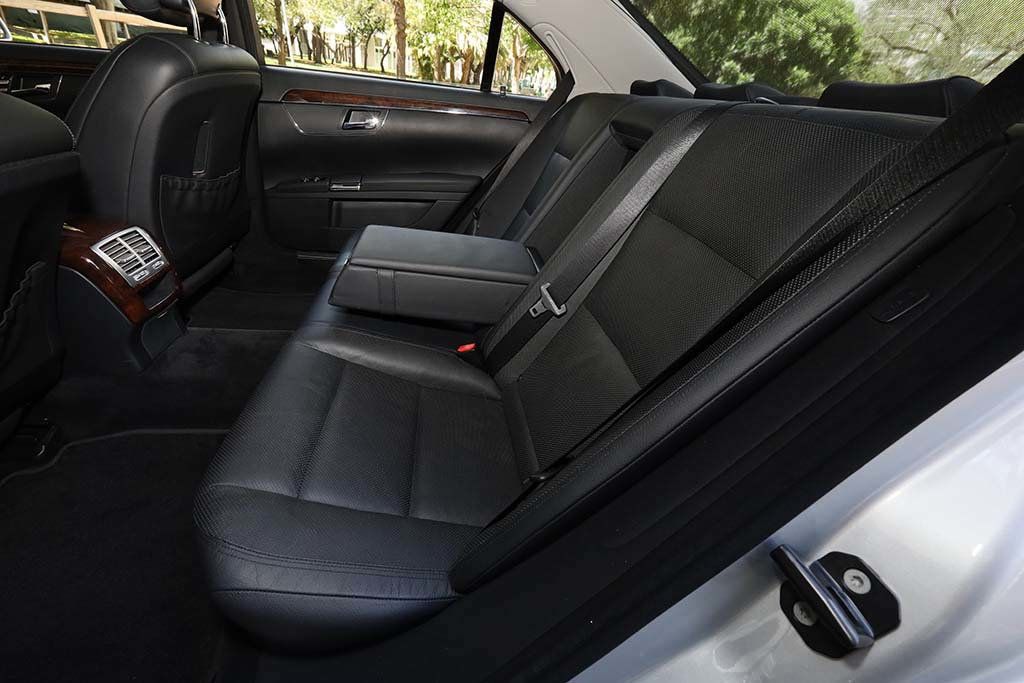 2012 Mercedes Benz S 550 photo 7