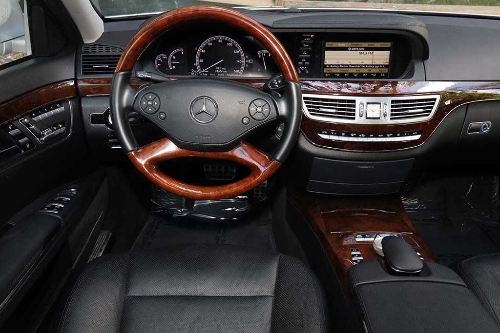 2012 Mercedes Benz S 550 photo 9