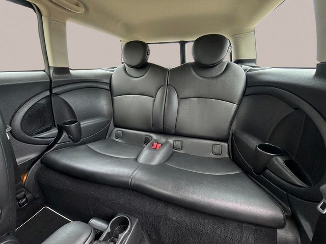 2012 MINI Cooper Clubman PANORAMIC SUNROOF, HEATED SEATS, SPORT SEATS, COLD WEATHER PKG - 23005293 - 7