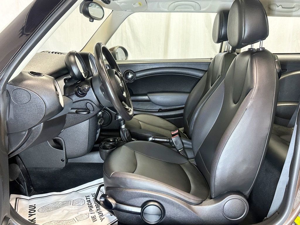 2012 MINI Cooper Hardtop 2 Door  - 23067745 - 17
