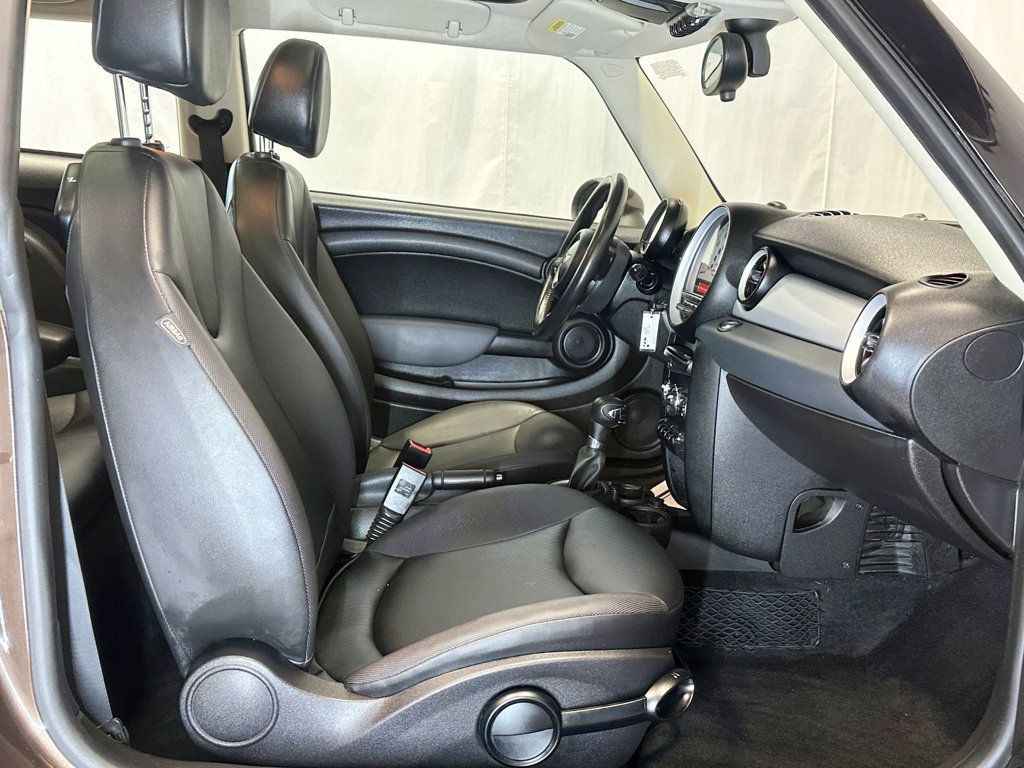 2012 MINI Cooper Hardtop 2 Door  - 23067745 - 18