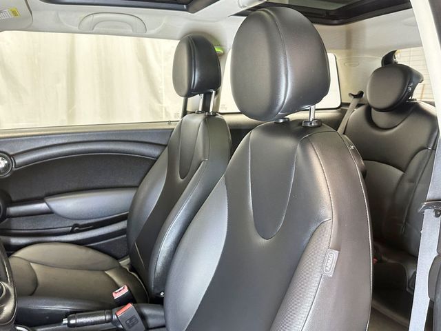 2012 MINI Cooper Hardtop 2 Door  - 23067745 - 19