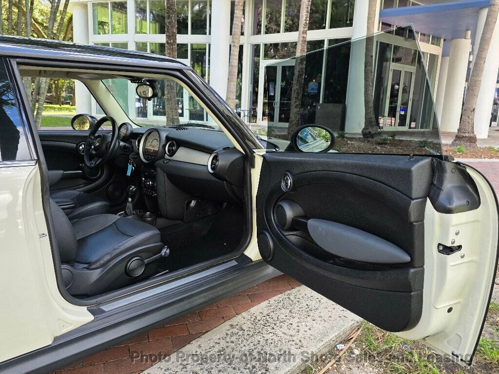 2012 MINI Cooper Hardtop 2 Door  - 22923426 - 40