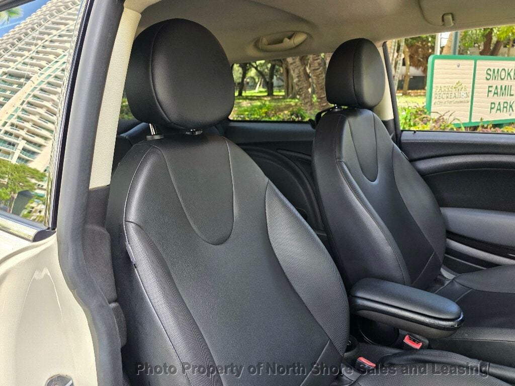 2012 MINI Cooper Hardtop 2 Door  - 22923426 - 43