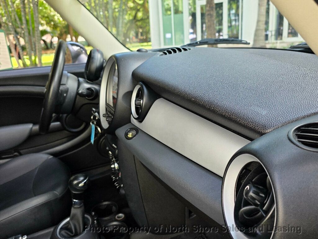 2012 MINI Cooper Hardtop 2 Door  - 22923426 - 46