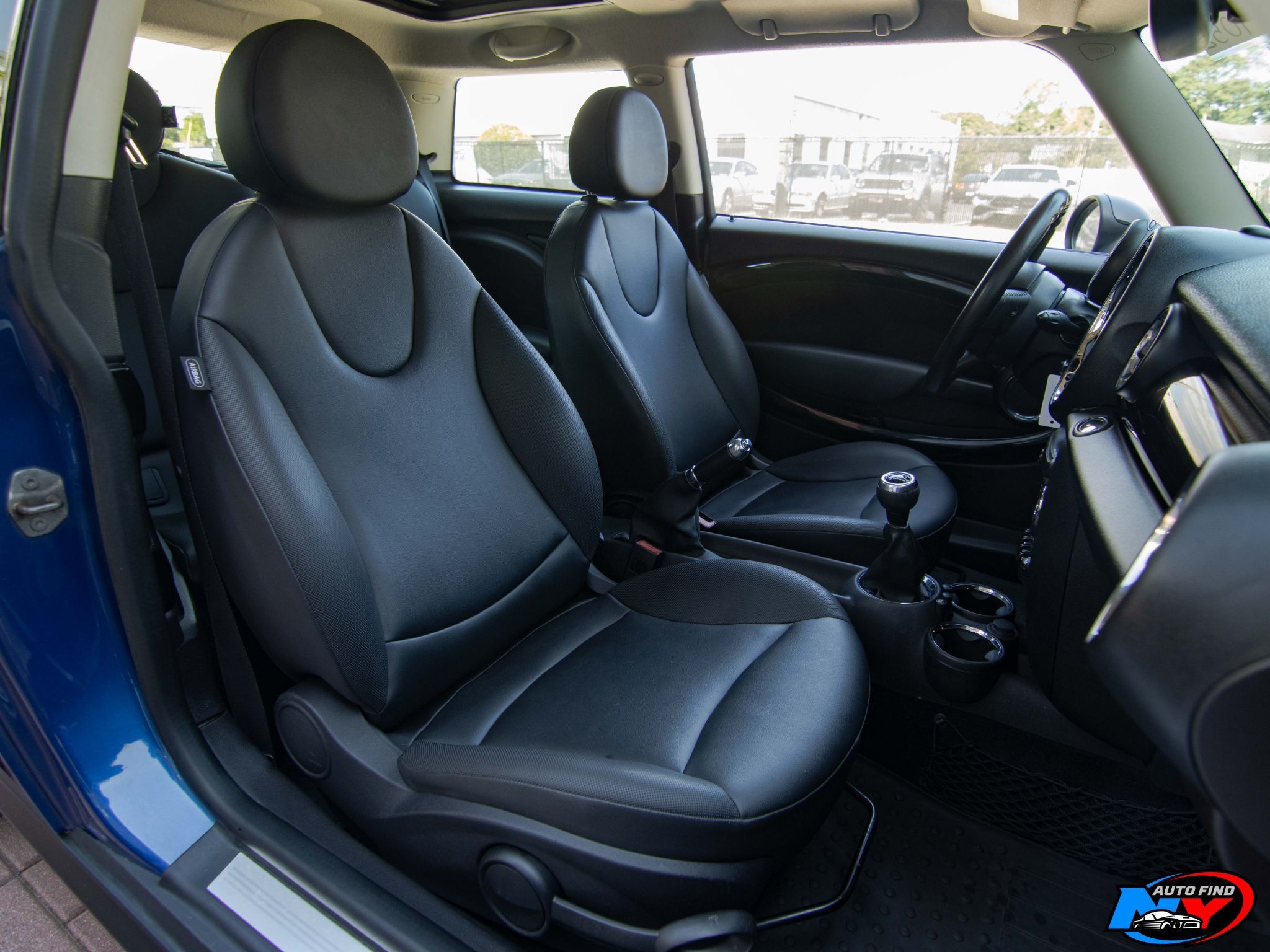 2012 Mini Cooper Hardtop 2 Door Coupe photo 13
