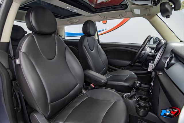 2012 MINI Cooper Hardtop 2 Door CLEAN CARFAX, PANORAMIC SUNROOF, HEATED SEATS, ALLOY WHEELS  - 22963034 - 20