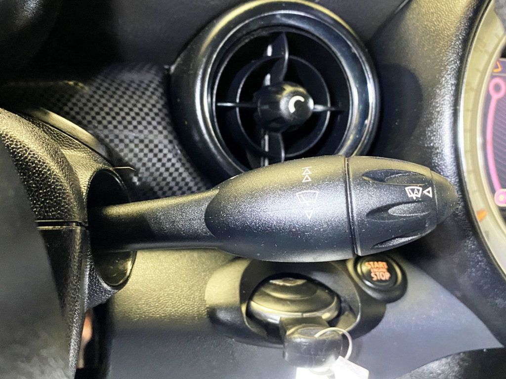 2012 MINI Cooper S Convertible  - 22973705 - 32