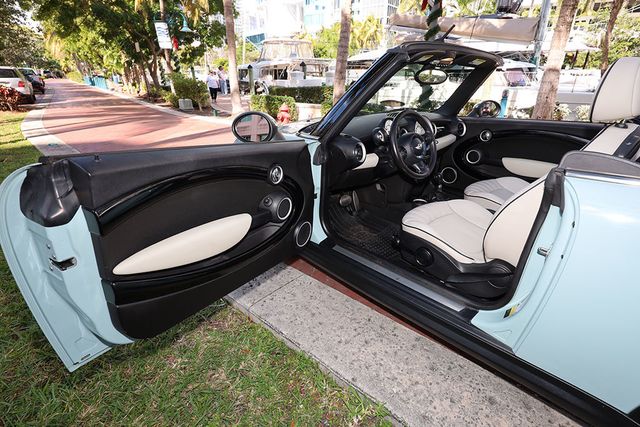 2012 MINI Cooper S Convertible  - 22967635 - 26