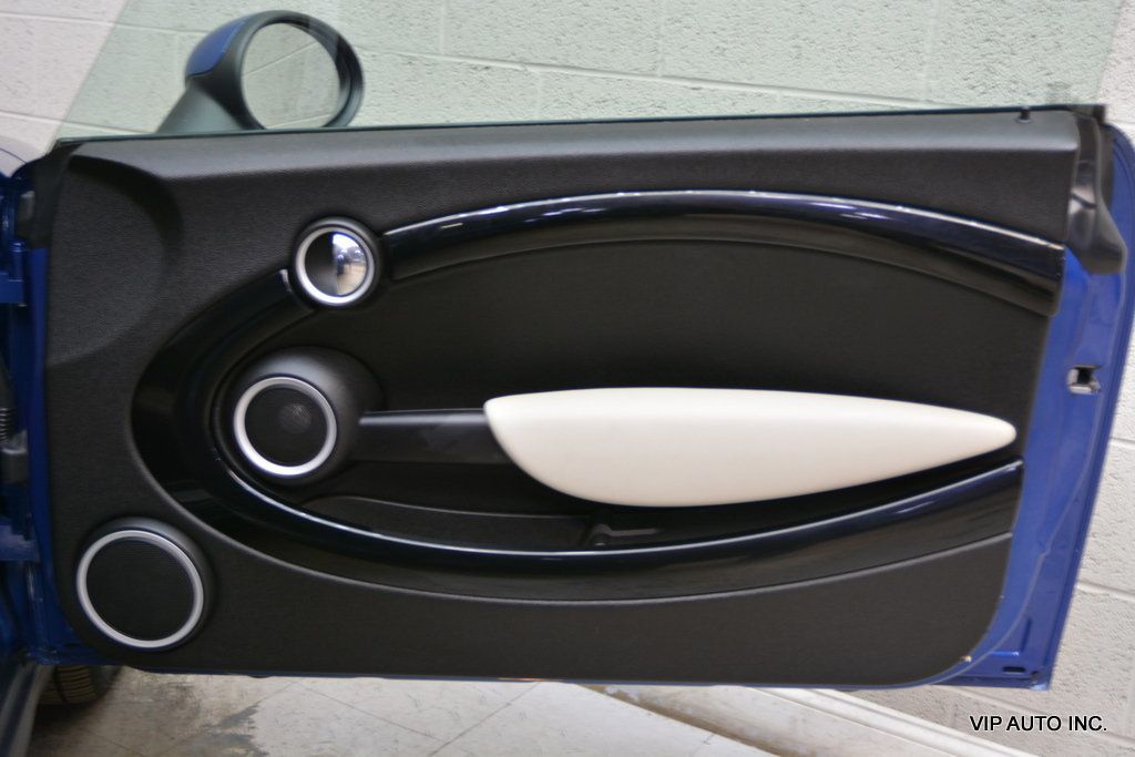 2012 MINI Cooper S Convertible  - 22959791 - 11