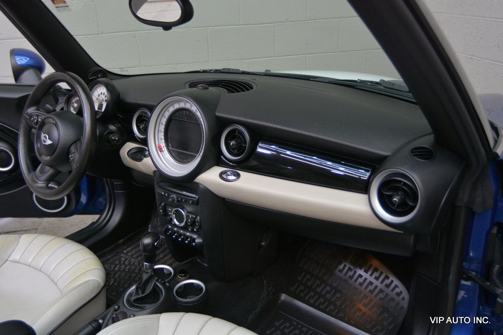 2012 MINI Cooper S Convertible  - 22959791 - 13