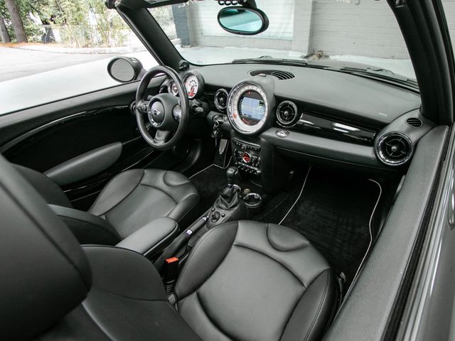 2012 MINI Cooper S Convertible 2dr S - 23074287 - 12