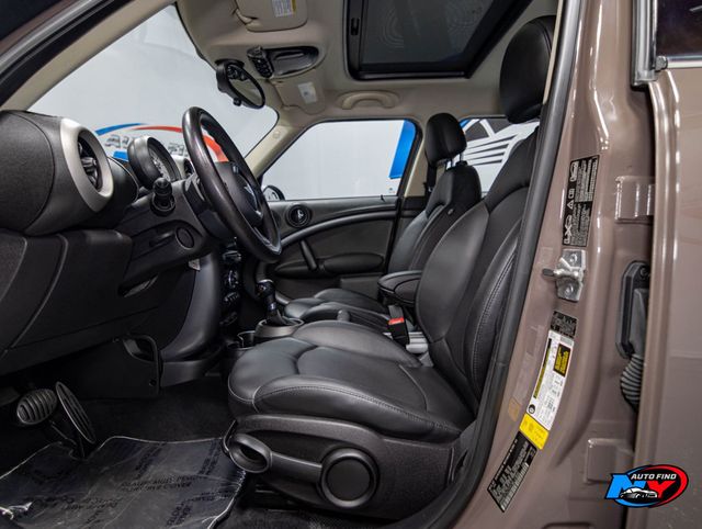 2012 MINI Cooper S Countryman AWD, PAN SUNROOF, NAVIGATION, HEATED SEATS, COLD WEATHER PKG - 22989782 - 14