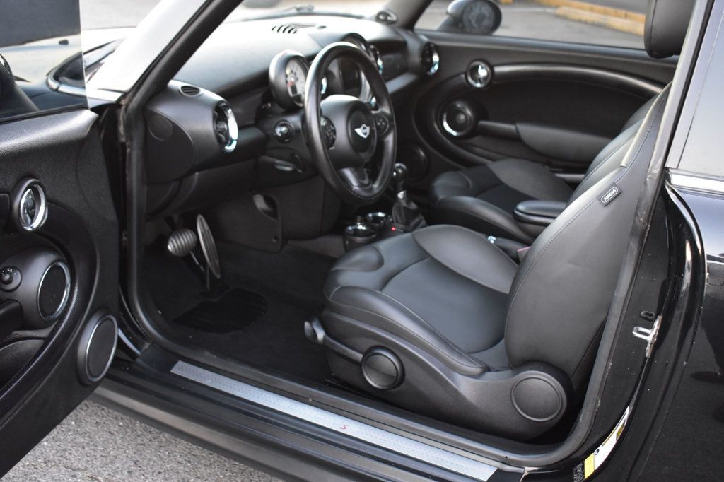 2012 MINI Cooper S Hardtop 2 Door  - 23093962 - 17