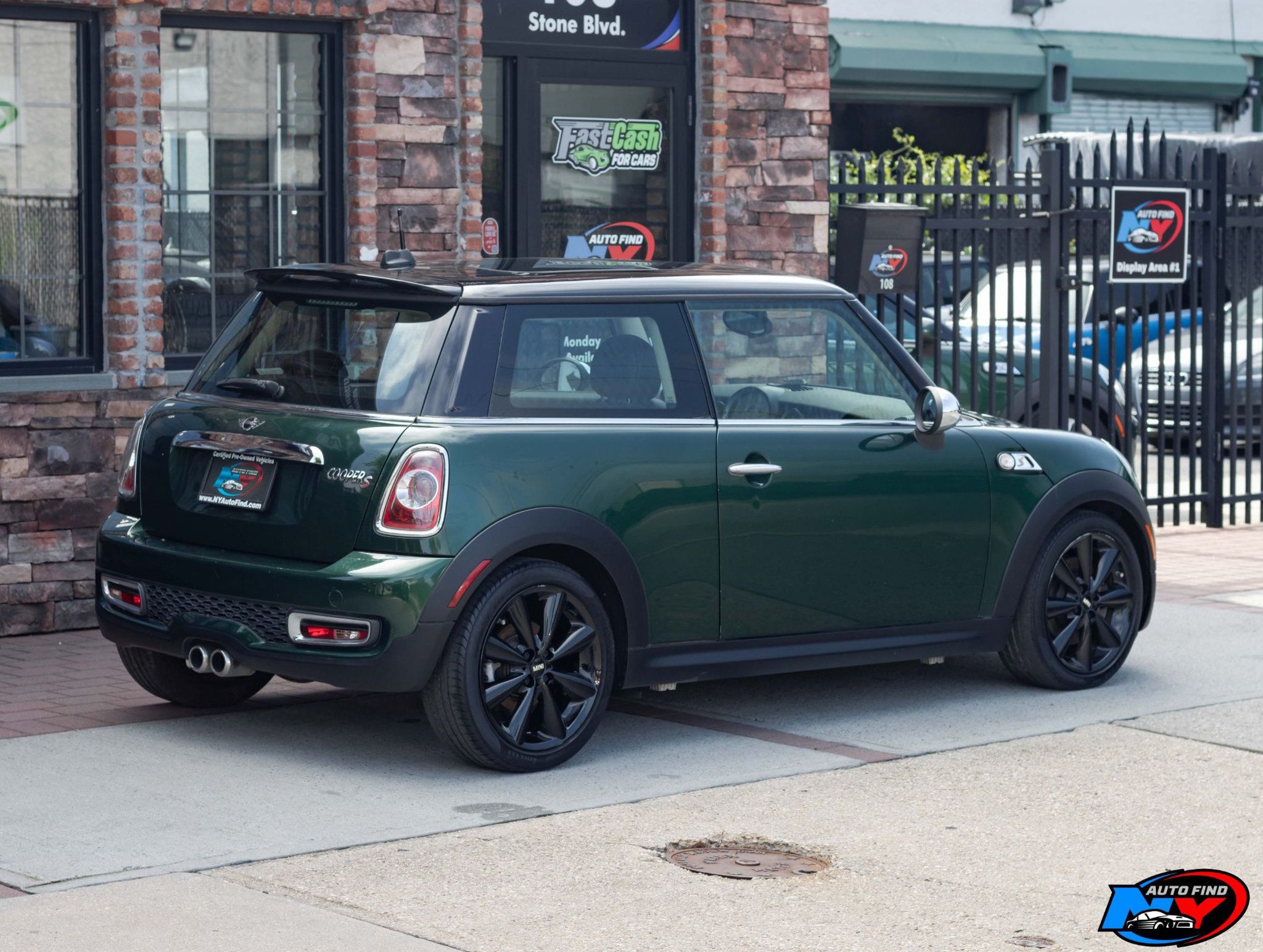 2012 Mini Cooper S Hardtop 2 Door photo 3