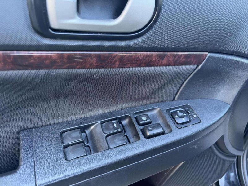 2012 Mitsubishi Galant 4dr Sedan ES - 22945881 - 11