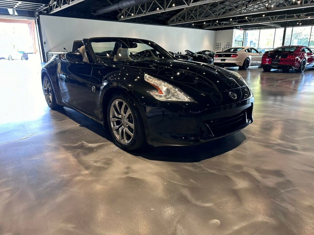 2012 Nissan 370Z Roadster/Touring/NAV/Bluetooth/ColorTouchScreen/ABS/KeylessStart - 22656420 - 6