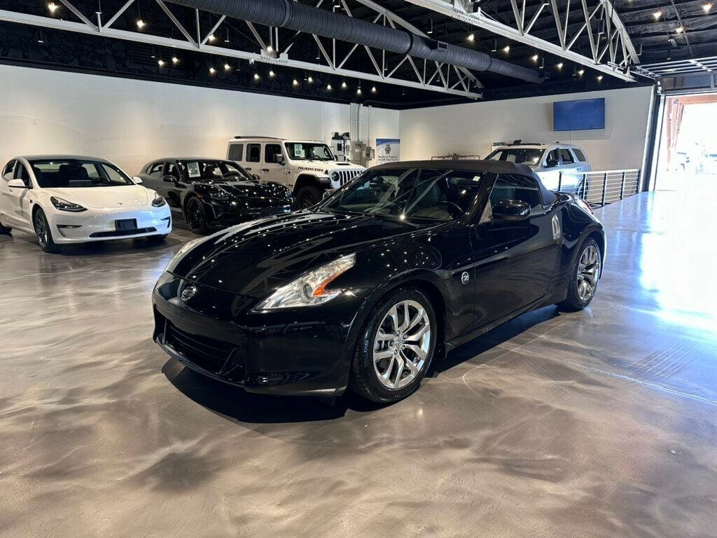 2012 Nissan 370Z Roadster/Touring/NAV/Bluetooth/ColorTouchScreen/ABS/KeylessStart - 22656420 - 8