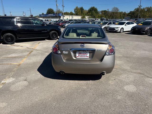 2012 Nissan Altima 4dr Sedan I4 CVT 2.5 S - 23099405 - 4