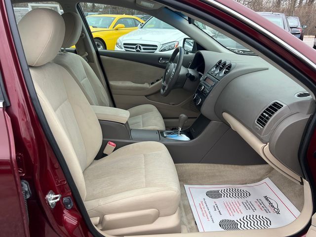 2012 Nissan Altima 4dr Sedan I4 CVT 2.5 S - 23008457 - 16