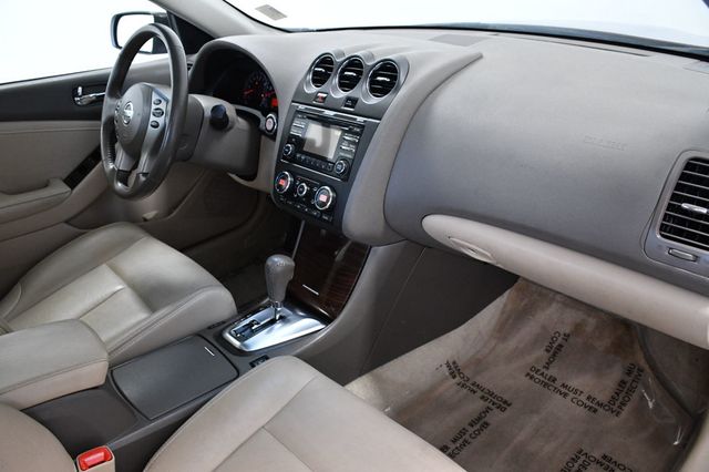 2012 Nissan Altima 4dr Sedan I4 CVT 2.5 SL - 23014742 - 16