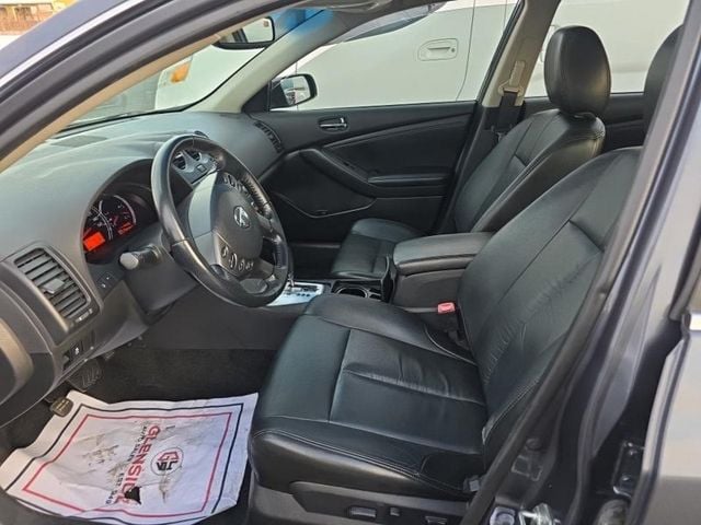 2012 Nissan Altima 4dr Sedan V6 CVT 3.5 SR - 22982127 - 10