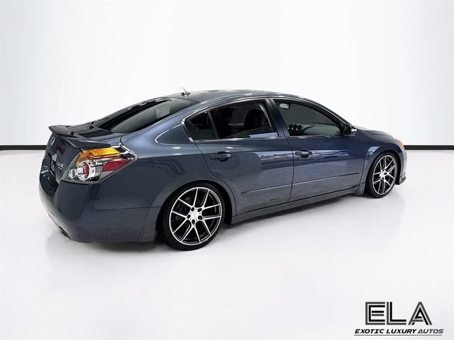 2012 Nissan Altima 4dr Sedan V6 CVT 3.5 SR - 22982127 - 44